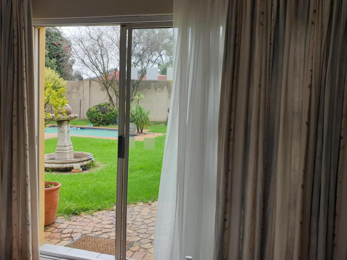 Matina Guest House Johannesburg Exterior foto