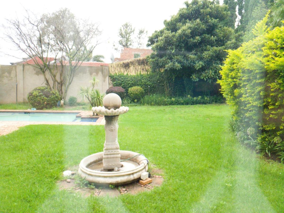 Matina Guest House Johannesburg Exterior foto